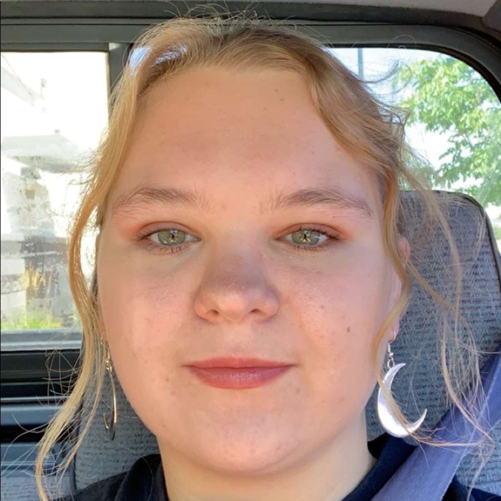 Meet your Posher, Megan
